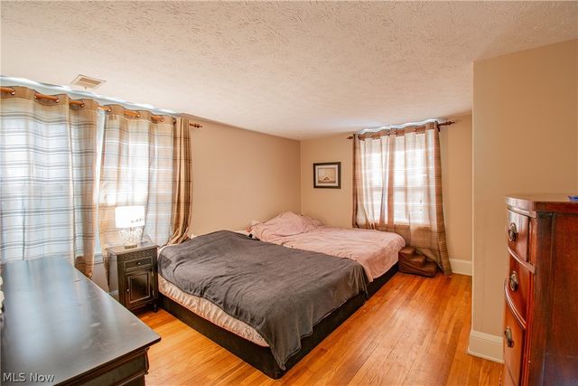 706 Crestview Avenue, Akron, OH 44320