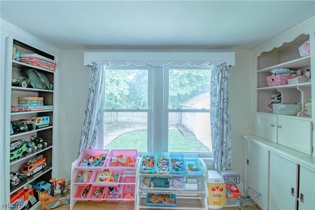 706 Crestview Avenue, Akron, OH 44320