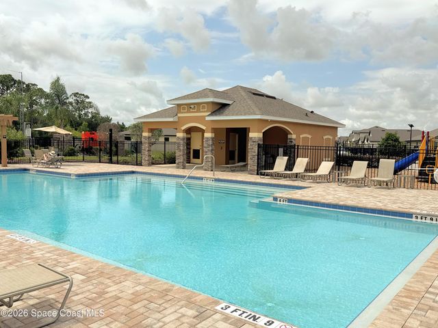 1873 Farmhouse Road SE, Palm Bay, FL 32909