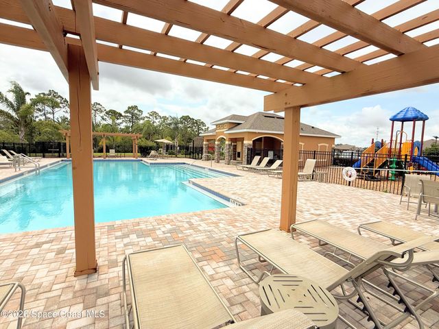 1873 Farmhouse Road SE, Palm Bay, FL 32909