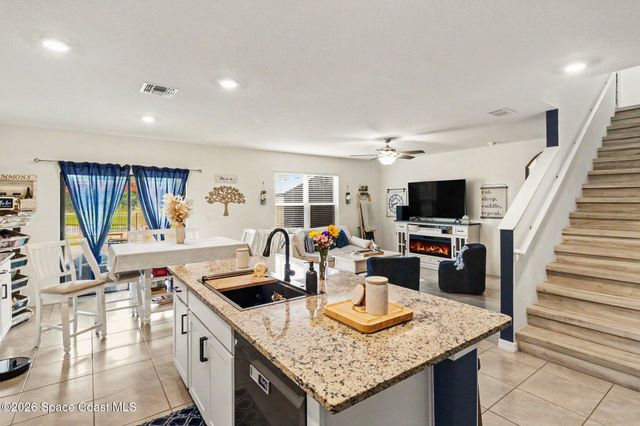 1873 Farmhouse Road SE, Palm Bay, FL 32909
