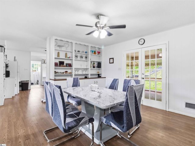 186 Stribling Circle, Spartanburg, SC 29301