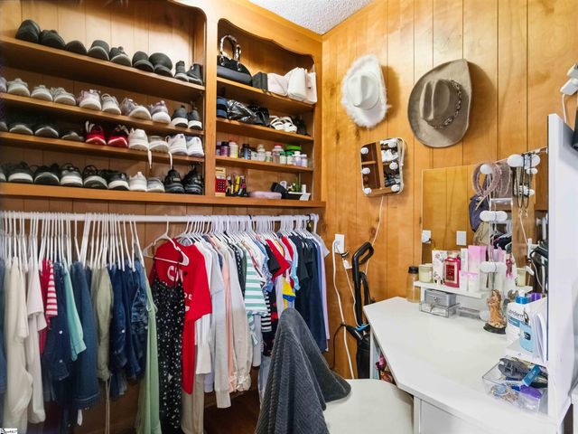 186 Stribling Circle, Spartanburg, SC 29301