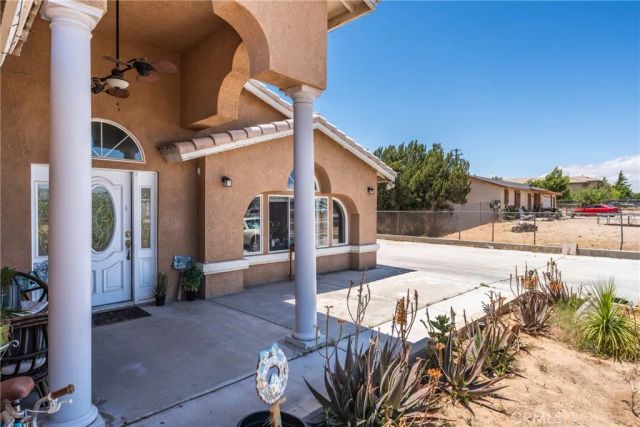 15921 Pine Street, Hesperia, CA 92345