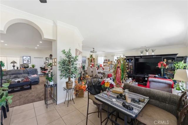 15921 Pine Street, Hesperia, CA 92345