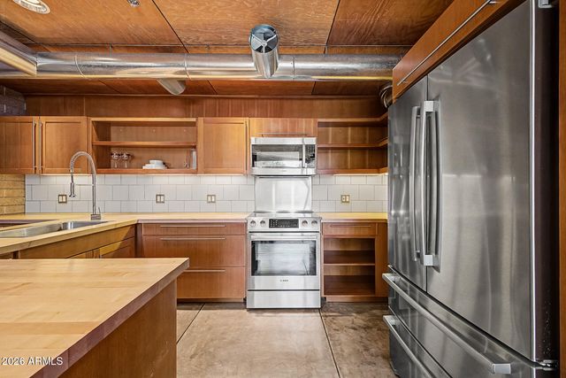 920 S ASH Avenue, Tempe, AZ 85281