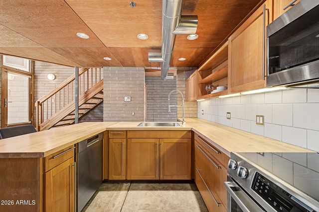 920 S ASH Avenue, Tempe, AZ 85281