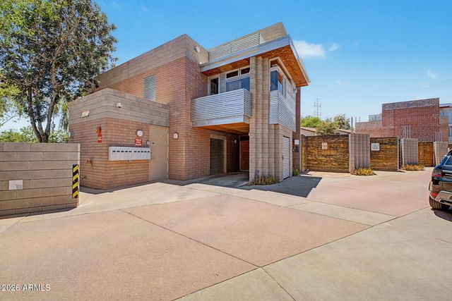 920 S ASH Avenue, Tempe, AZ 85281