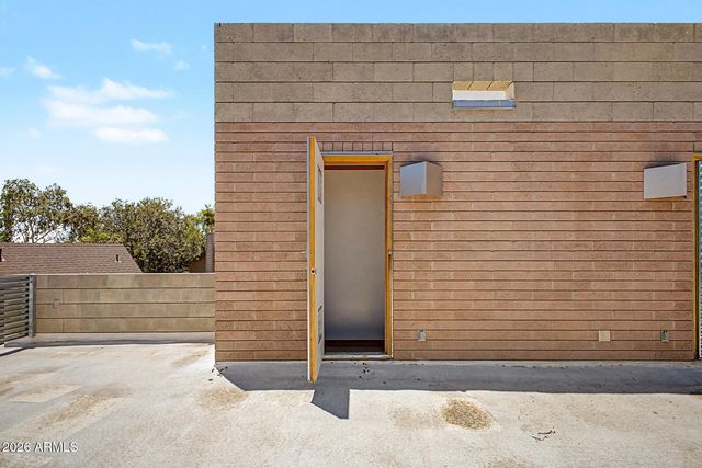 920 S ASH Avenue, Tempe, AZ 85281