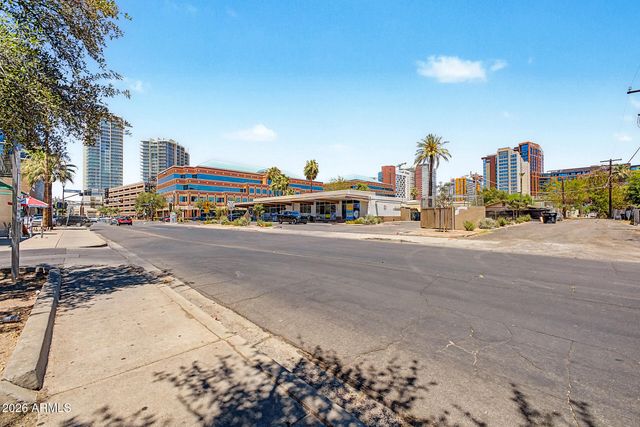 920 S ASH Avenue, Tempe, AZ 85281