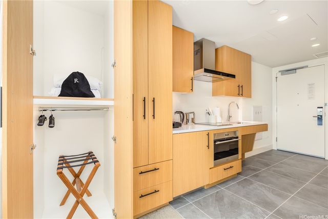 1390 Kapiolani Boulevard 3002, Honolulu, HI 96814