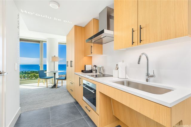 1390 Kapiolani Boulevard 3002, Honolulu, HI 96814