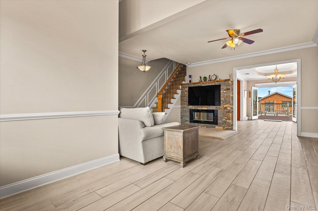 6731 52nd Road, Maspeth, NY 11378 — photo 5