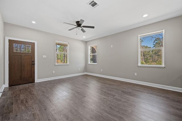 160 Oak Lane, Shepherd, TX 77371