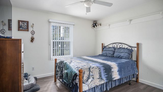 2335 E Harvard Court, Visalia, CA 93292