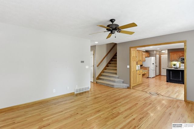 17012 O Circle, Omaha, NE 68135