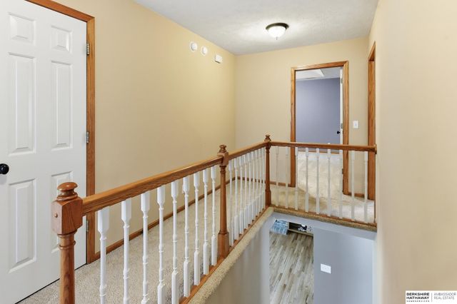 17012 O Circle, Omaha, NE 68135