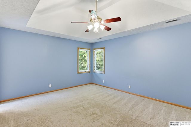 17012 O Circle, Omaha, NE 68135