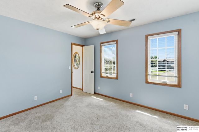 17012 O Circle, Omaha, NE 68135