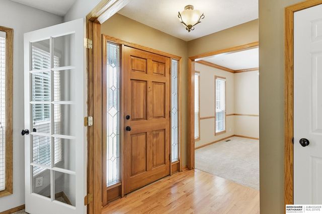 17012 O Circle, Omaha, NE 68135