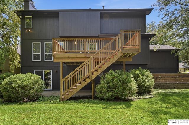 17012 O Circle, Omaha, NE 68135