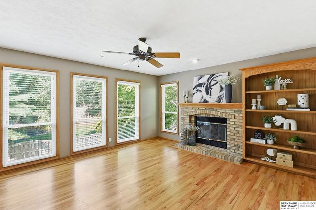 17012 O Circle, Omaha, NE 68135