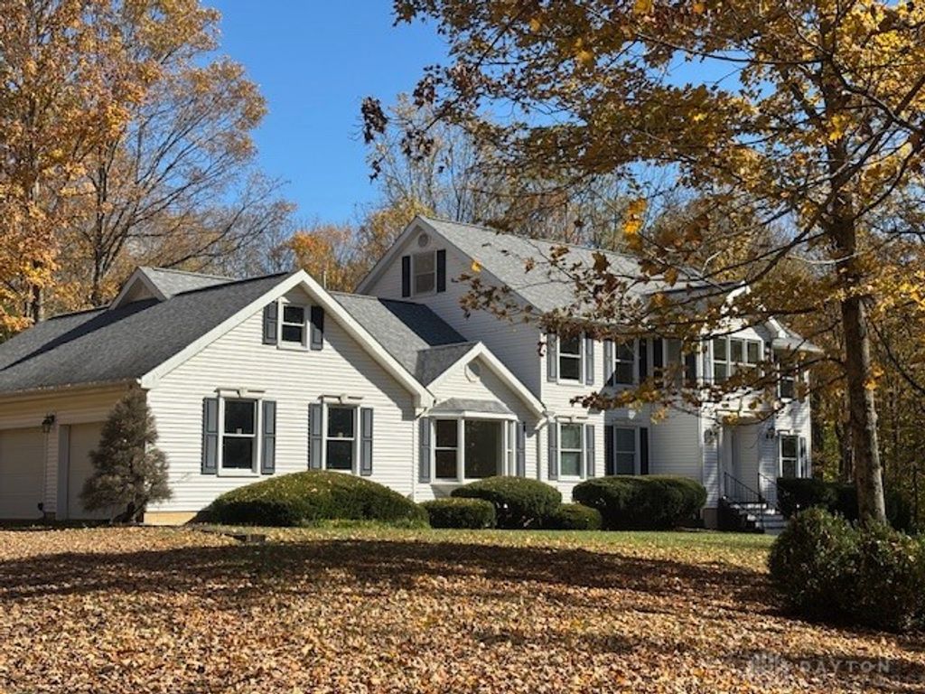 6051 Sonora Road, Lewisburg, OH 45338