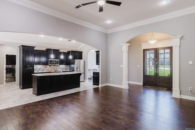 3020 Olson Cir, Bryant, AR 72022