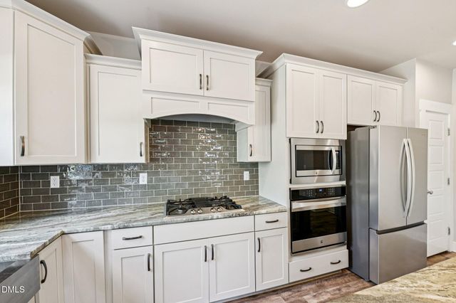 572 Beacon Ridge Boulevard, Chapel Hill, NC 27516