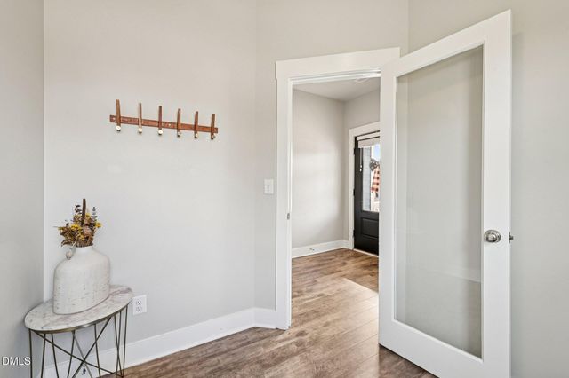 572 Beacon Ridge Boulevard, Chapel Hill, NC 27516