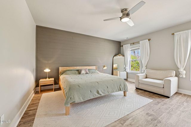 572 Beacon Ridge Boulevard, Chapel Hill, NC 27516