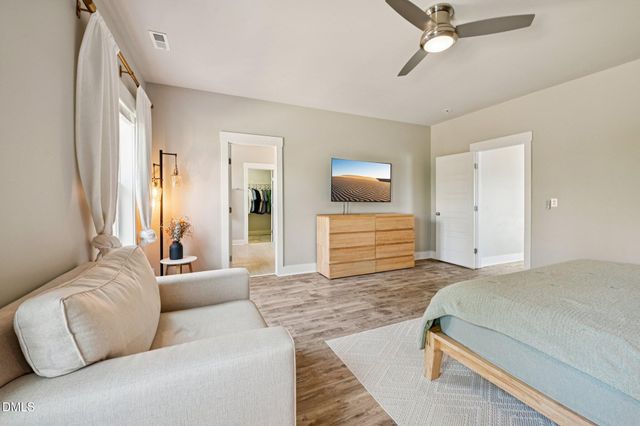 572 Beacon Ridge Boulevard, Chapel Hill, NC 27516