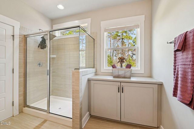 572 Beacon Ridge Boulevard, Chapel Hill, NC 27516