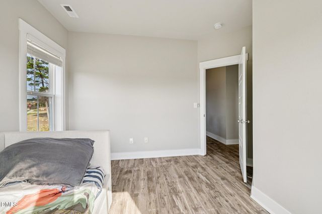 572 Beacon Ridge Boulevard, Chapel Hill, NC 27516