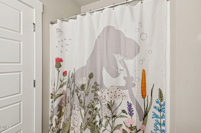 572 Beacon Ridge Boulevard, Chapel Hill, NC 27516