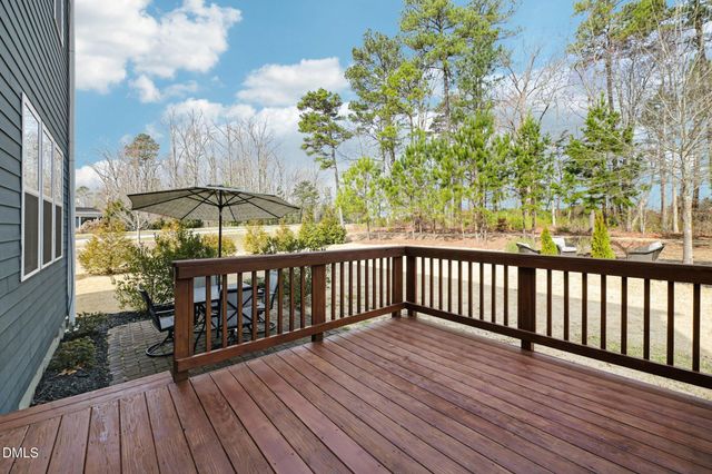 572 Beacon Ridge Boulevard, Chapel Hill, NC 27516