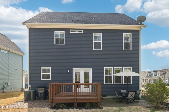 572 Beacon Ridge Boulevard, Chapel Hill, NC 27516