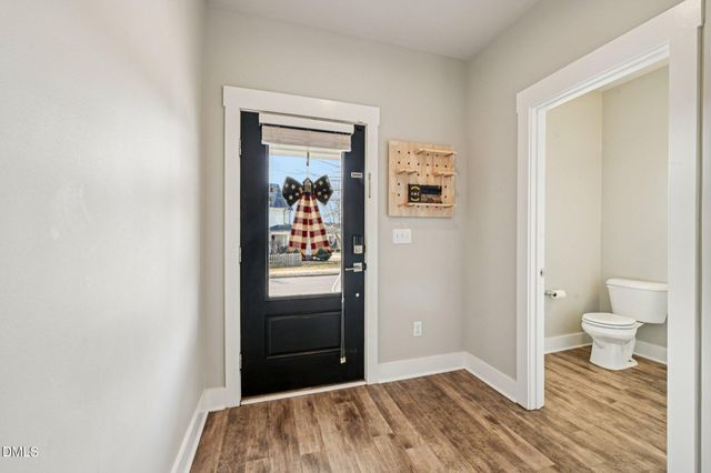 572 Beacon Ridge Boulevard, Chapel Hill, NC 27516