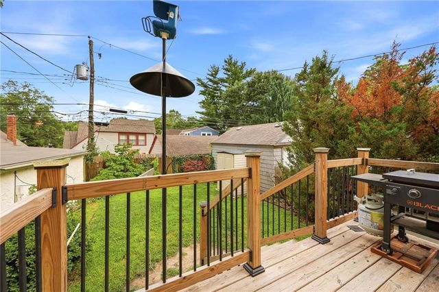 309 E Winthrope Road, Kansas City, MO 64113