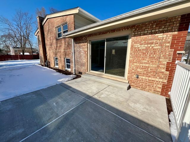 10420 S Kildare Avenue, Oak Lawn, IL 60453