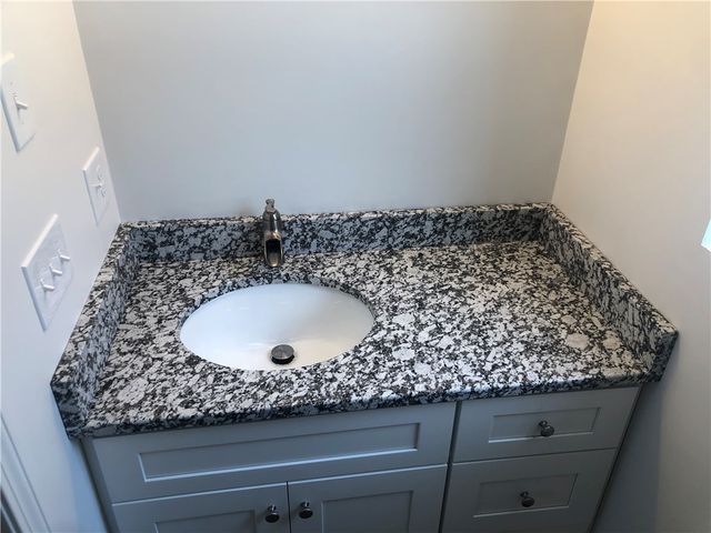 1445 Old Louisquisset Pike 4A, Lincoln, RI 02865