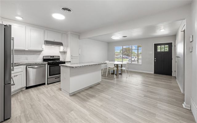 5729 Abby Dr, Corpus Christi, TX 78413