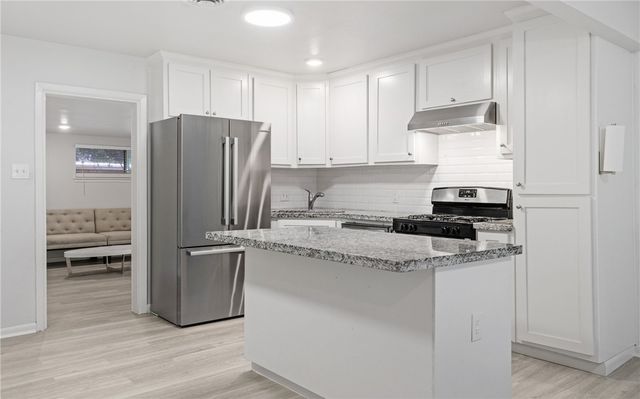 5729 Abby Dr, Corpus Christi, TX 78413