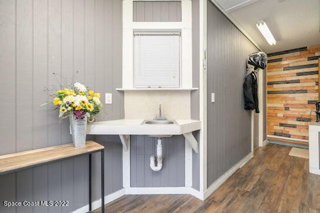 6385 Banks Avenue, Cocoa, FL 32927