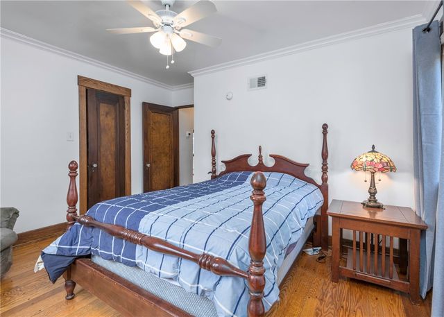 215 Brookside Blvd, Upper St Clair, PA 15241