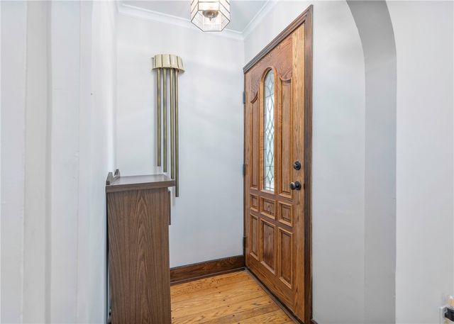215 Brookside Blvd, Upper St Clair, PA 15241