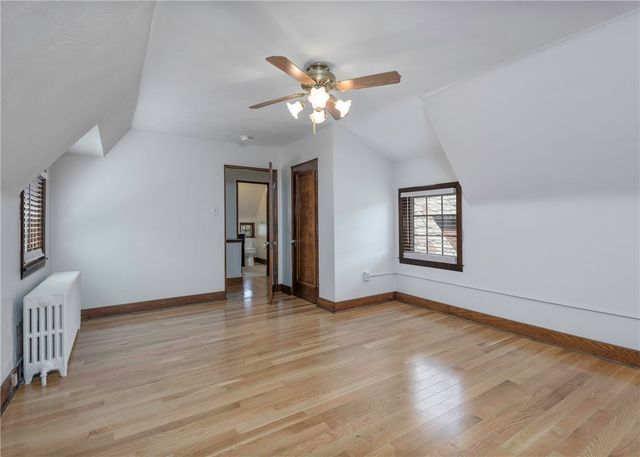 215 Brookside Blvd, Upper St Clair, PA 15241
