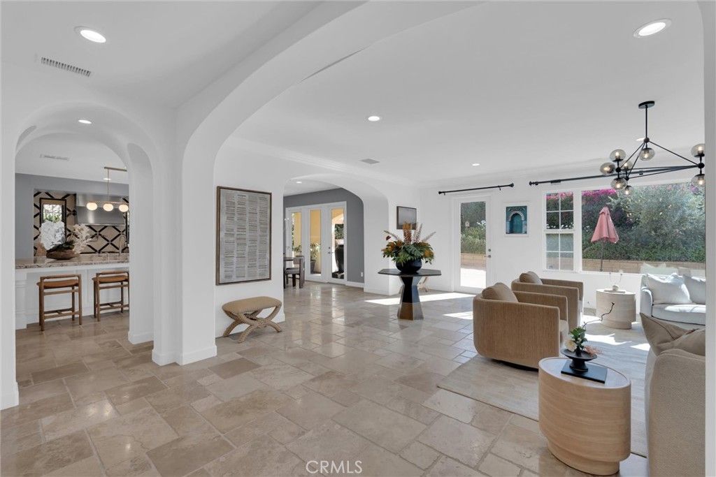 Image 13 of property listing at 510 E. Viewcrest, Azusa, CA 91702