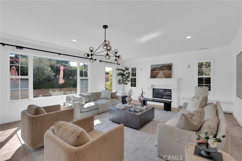 Image 15 of property listing at 510 E. Viewcrest, Azusa, CA 91702
