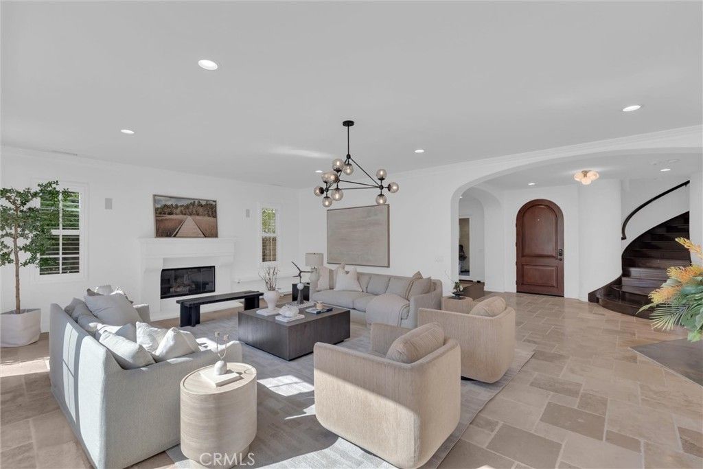 Image 16 of property listing at 510 E. Viewcrest, Azusa, CA 91702